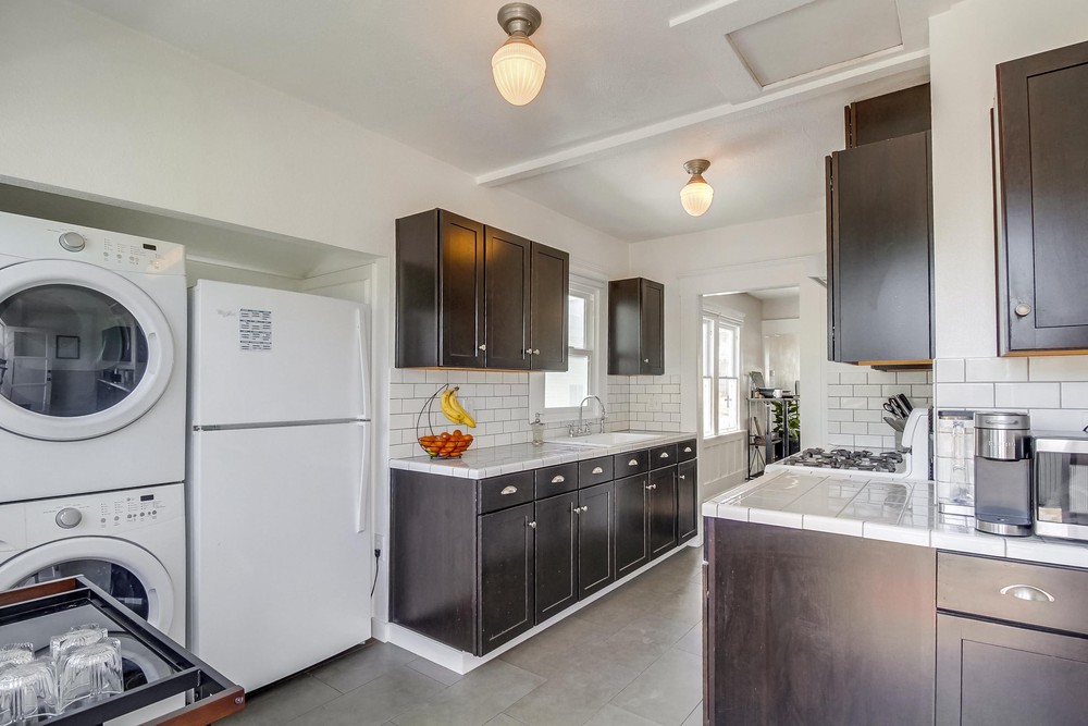 Virtual tour photo 25 of 49 for 2525 E St