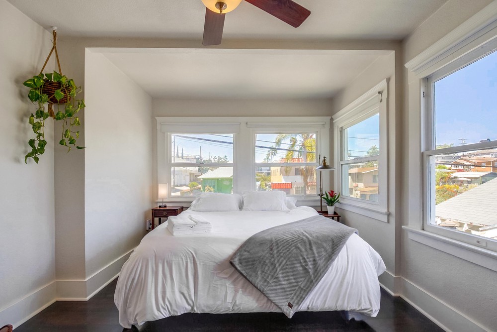 Virtual tour photo 26 of 49 for 2525 E St