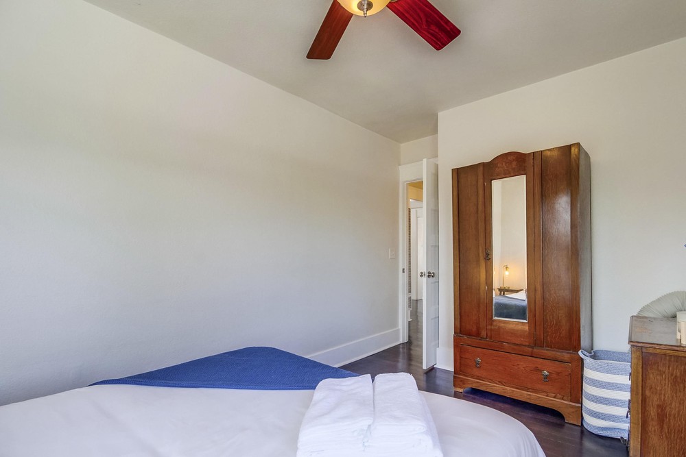 Virtual tour photo 32 of 49 for 2525 E St