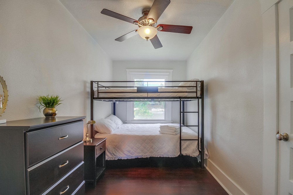 Virtual tour photo 33 of 49 for 2525 E St