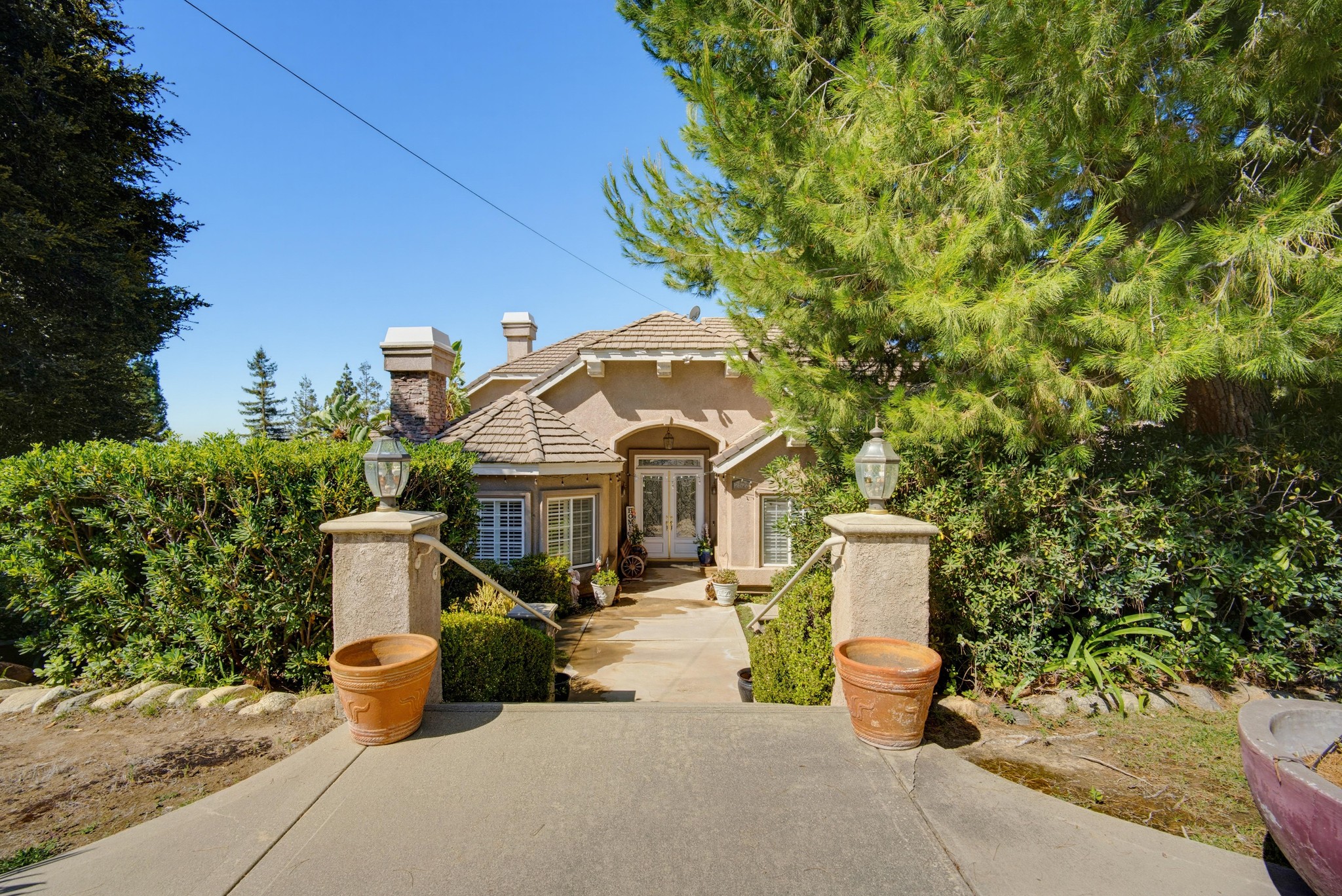 Virtual tour photo 3 of 89 for 2525 Prospect Dr