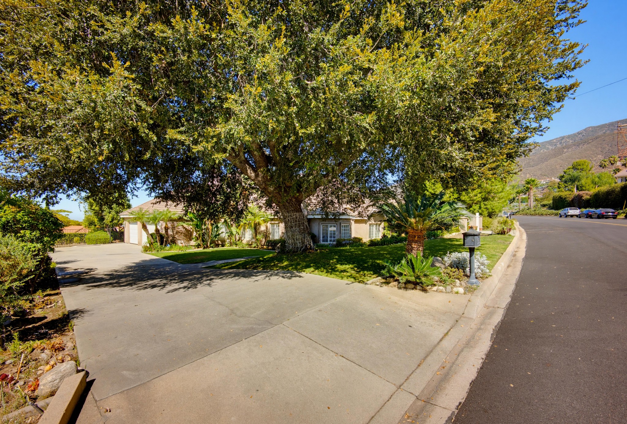 Virtual tour photo 4 of 89 for 2525 Prospect Dr