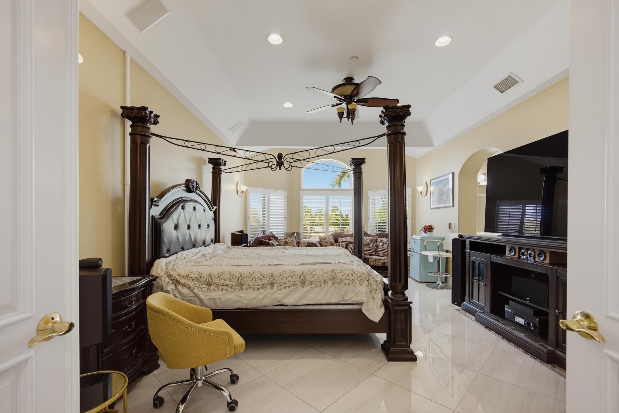 Virtual tour photo 43 of 89 for 2525 Prospect Dr