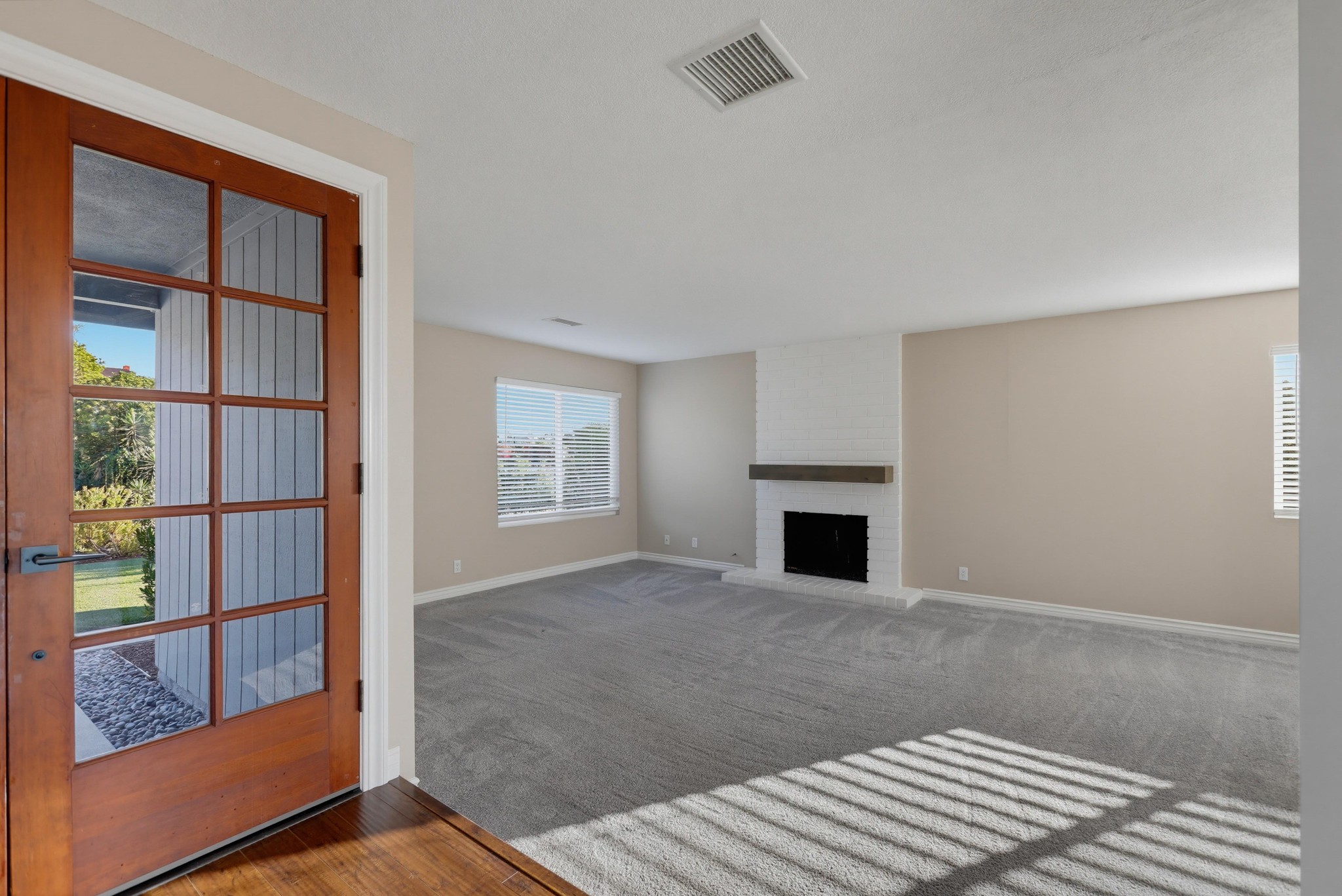 Virtual tour photo 12 of 80 for 25251 Via Piedra Blanca