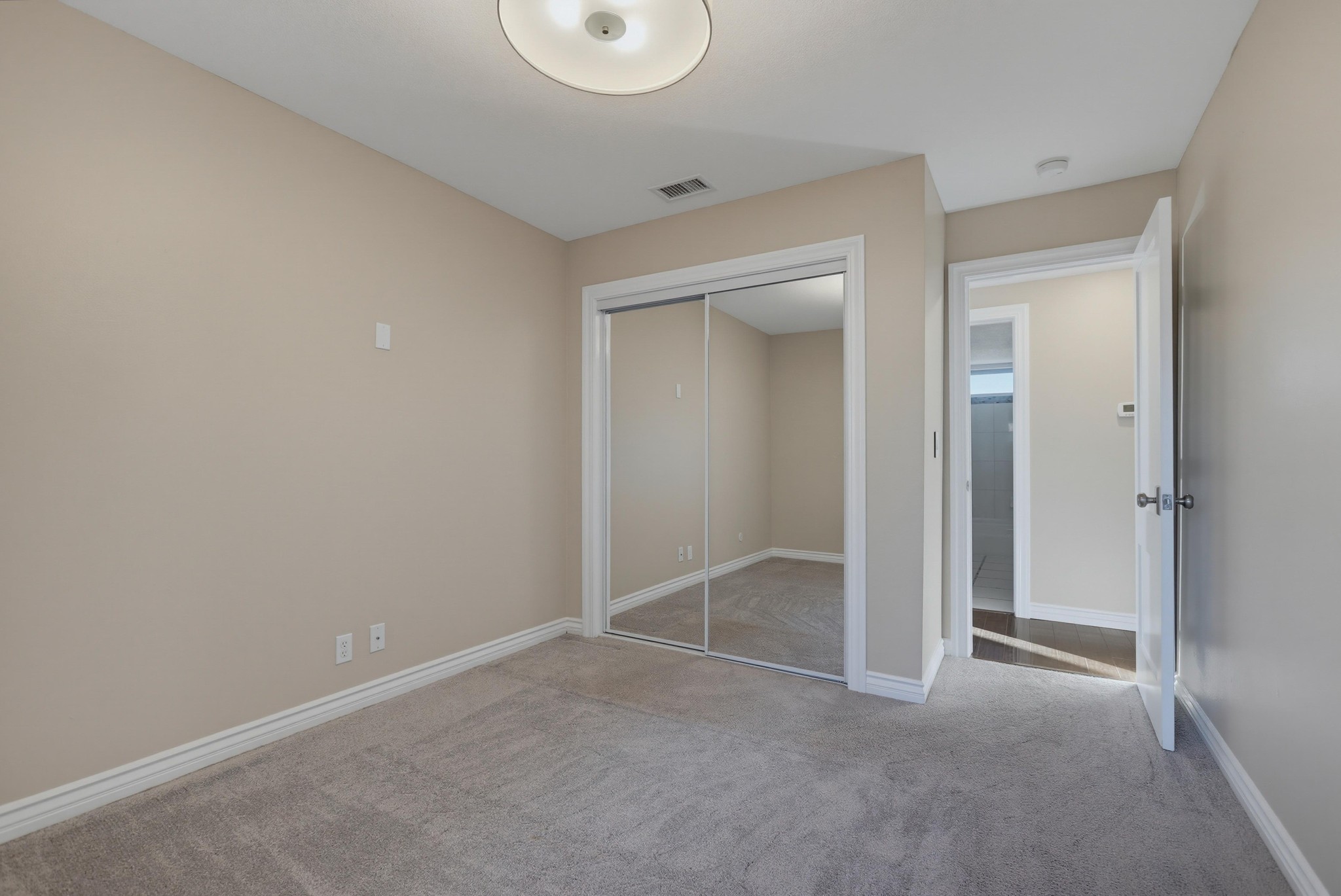 Virtual tour photo 50 of 80 for 25251 Via Piedra Blanca