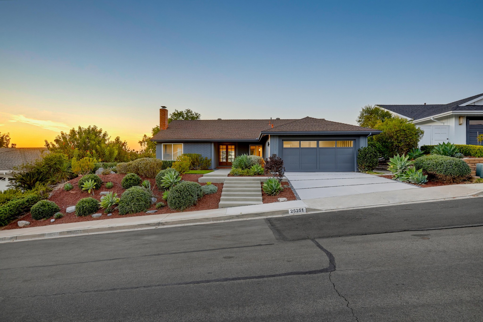 Virtual tour photo 1 of 80 for 25251 Via Piedra Blanca