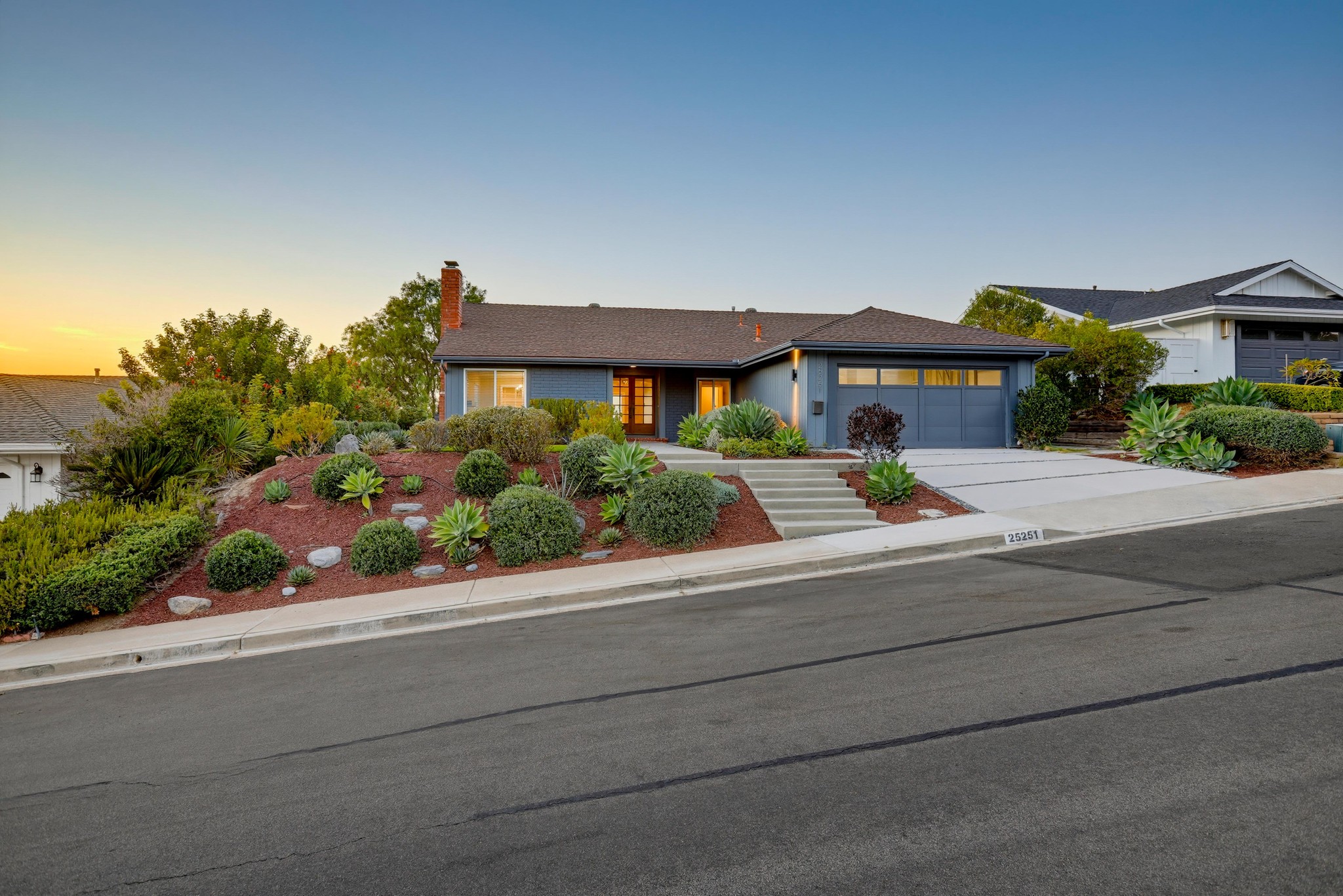 Virtual tour photo 3 of 80 for 25251 Via Piedra Blanca