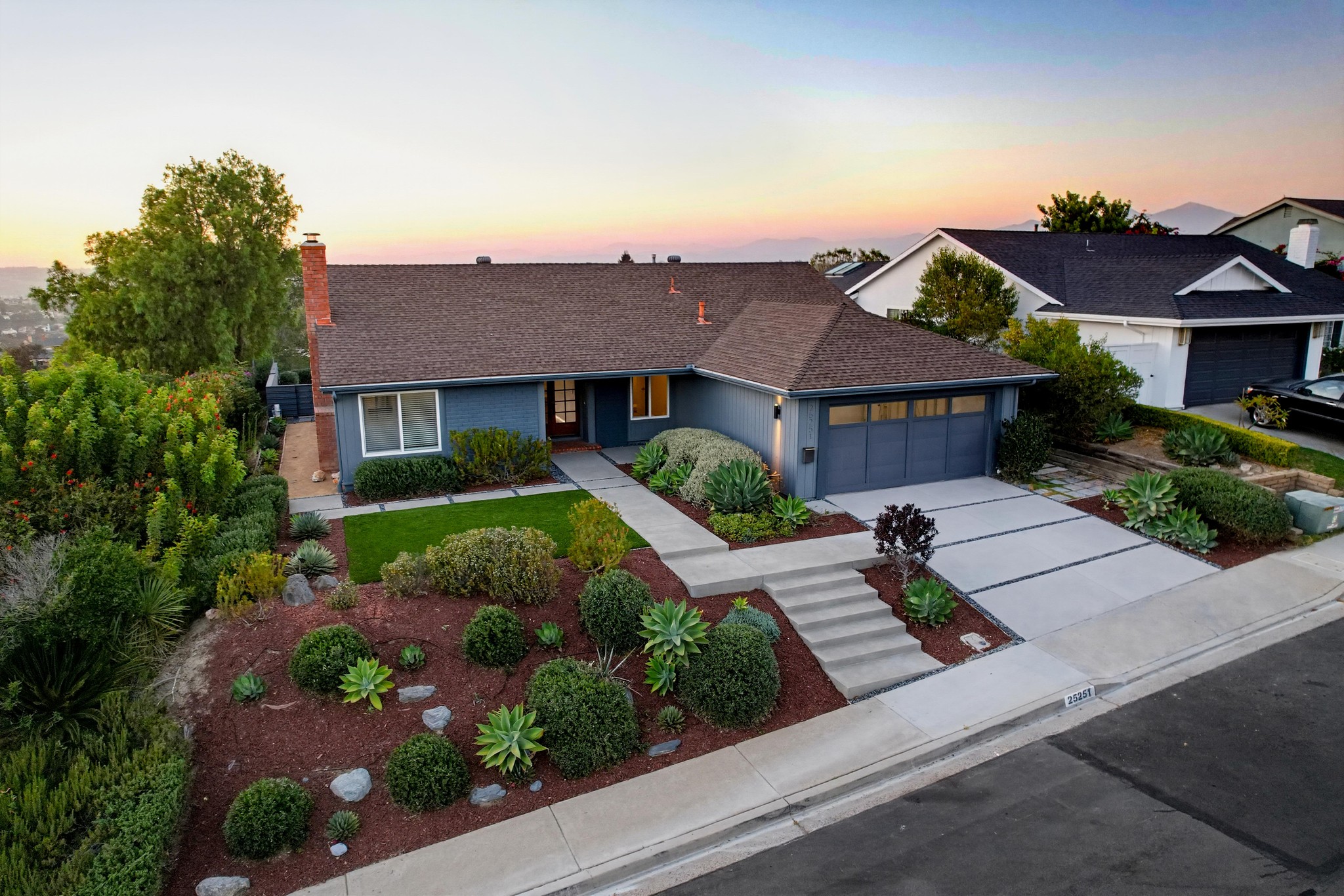 Virtual tour photo 6 of 80 for 25251 Via Piedra Blanca