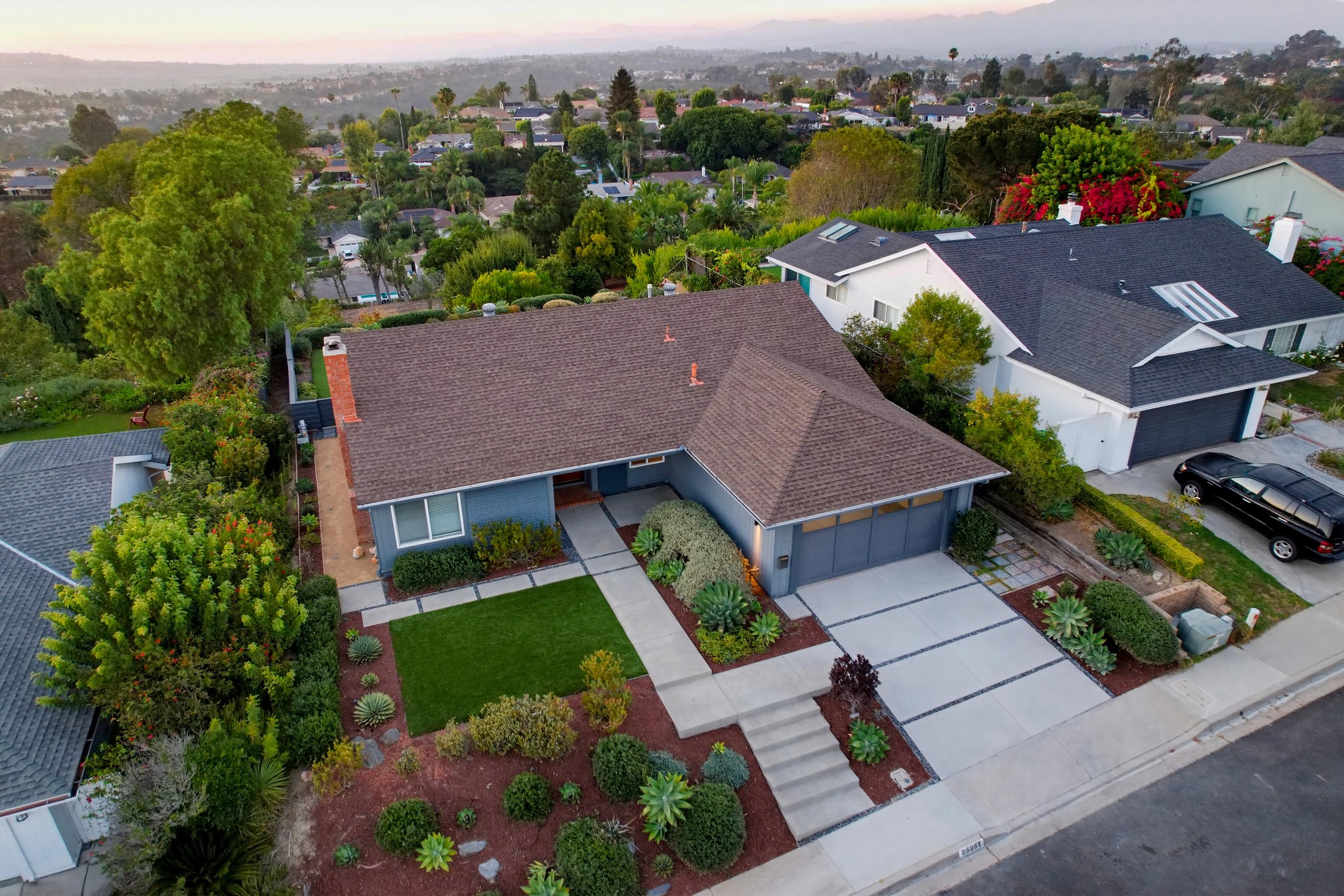Virtual tour photo 7 of 80 for 25251 Via Piedra Blanca