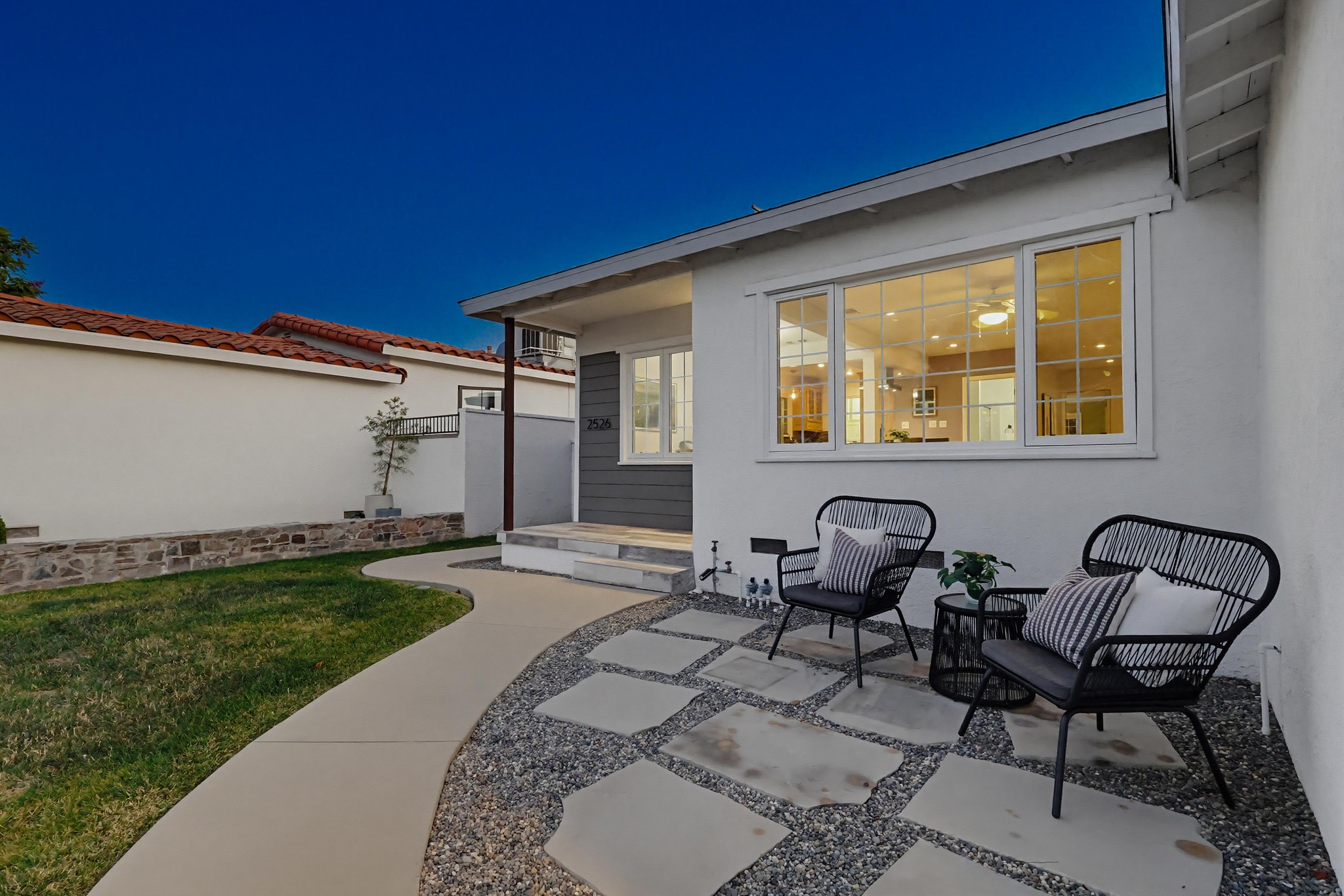 Virtual tour photo 5 of 94 for 2526 Highcliff Dr