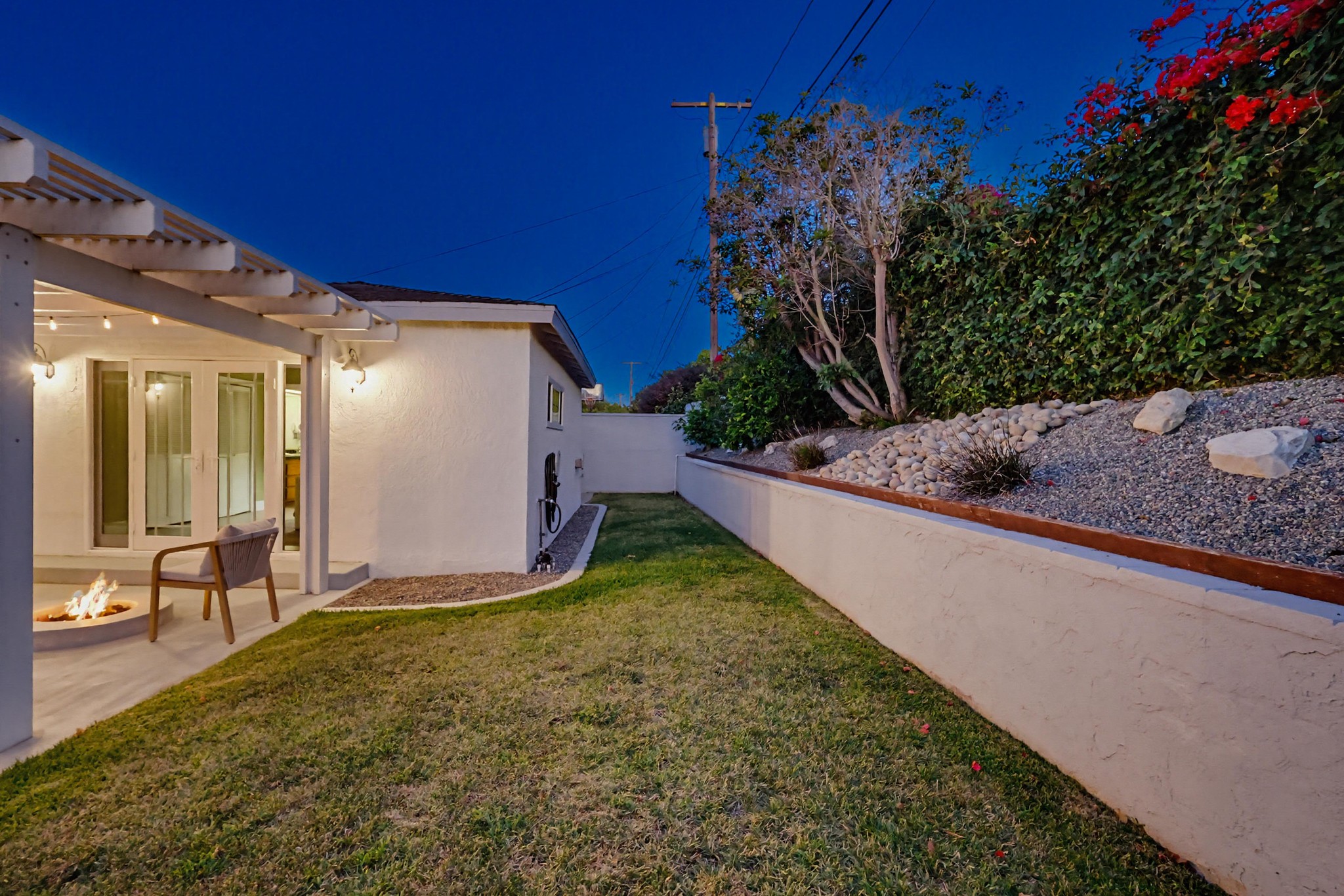 Virtual tour photo 12 of 94 for 2526 Highcliff Dr