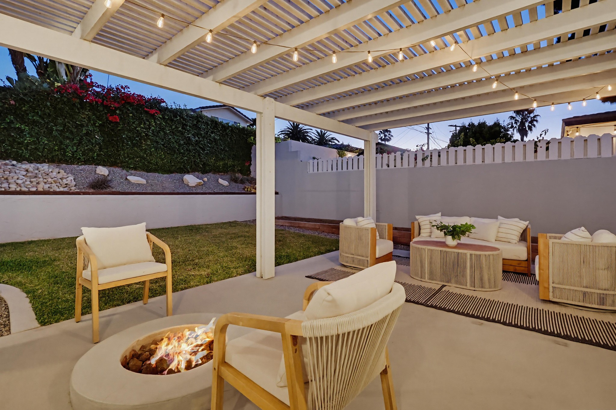 Virtual tour photo 16 of 94 for 2526 Highcliff Dr