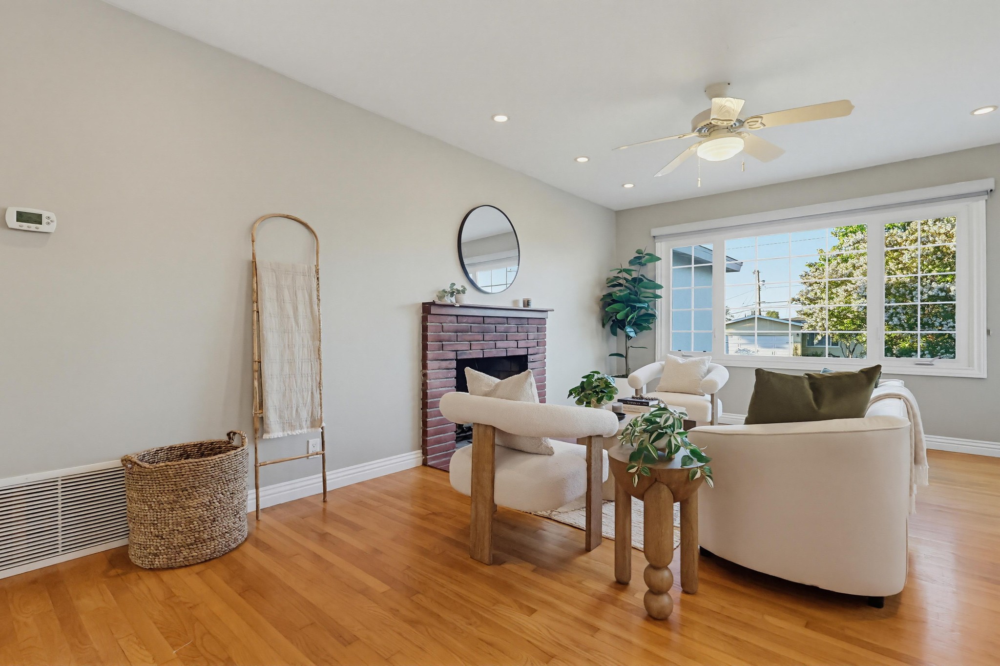 Virtual tour photo 26 of 94 for 2526 Highcliff Dr