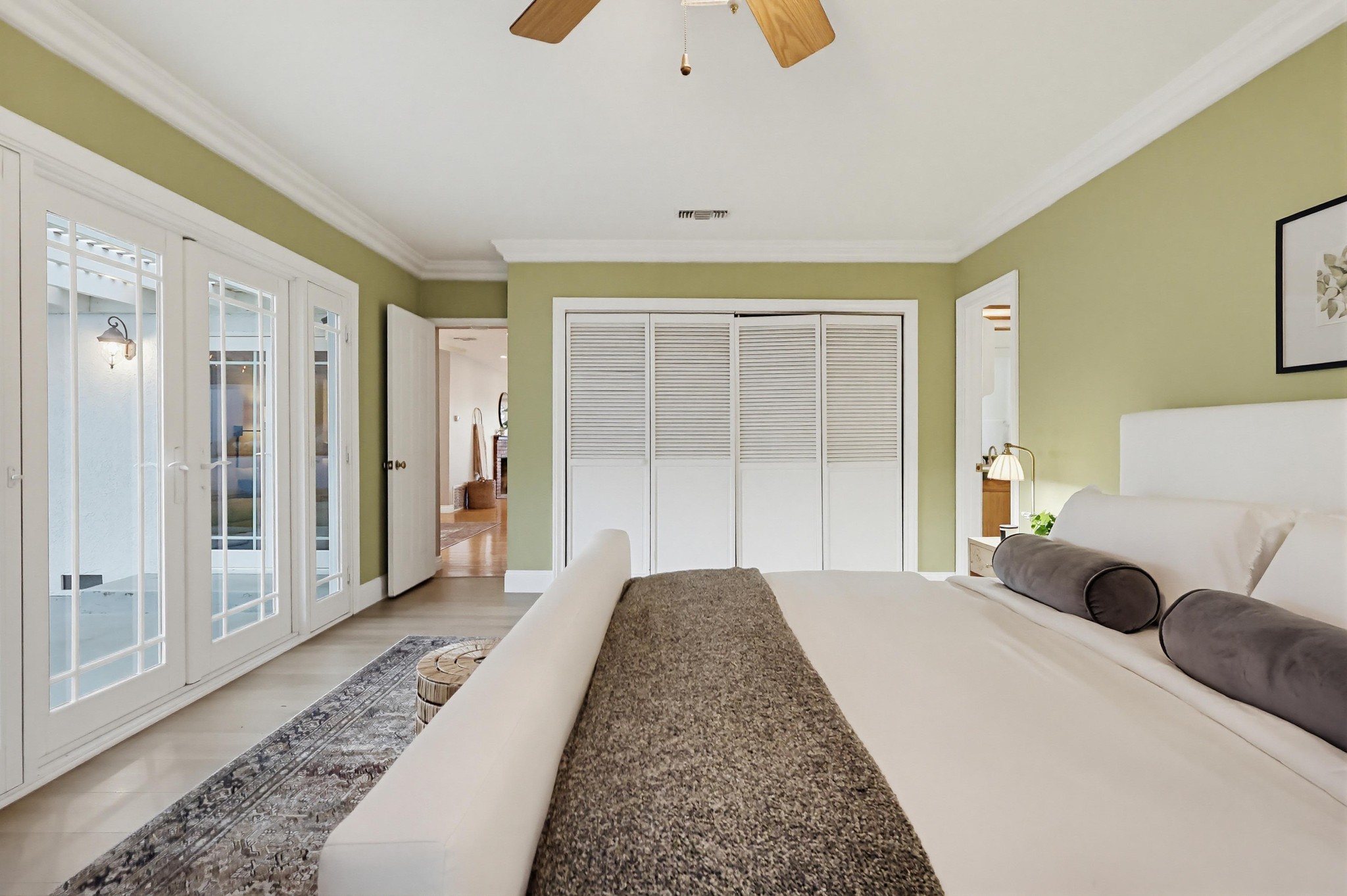 Virtual tour photo 64 of 94 for 2526 Highcliff Dr