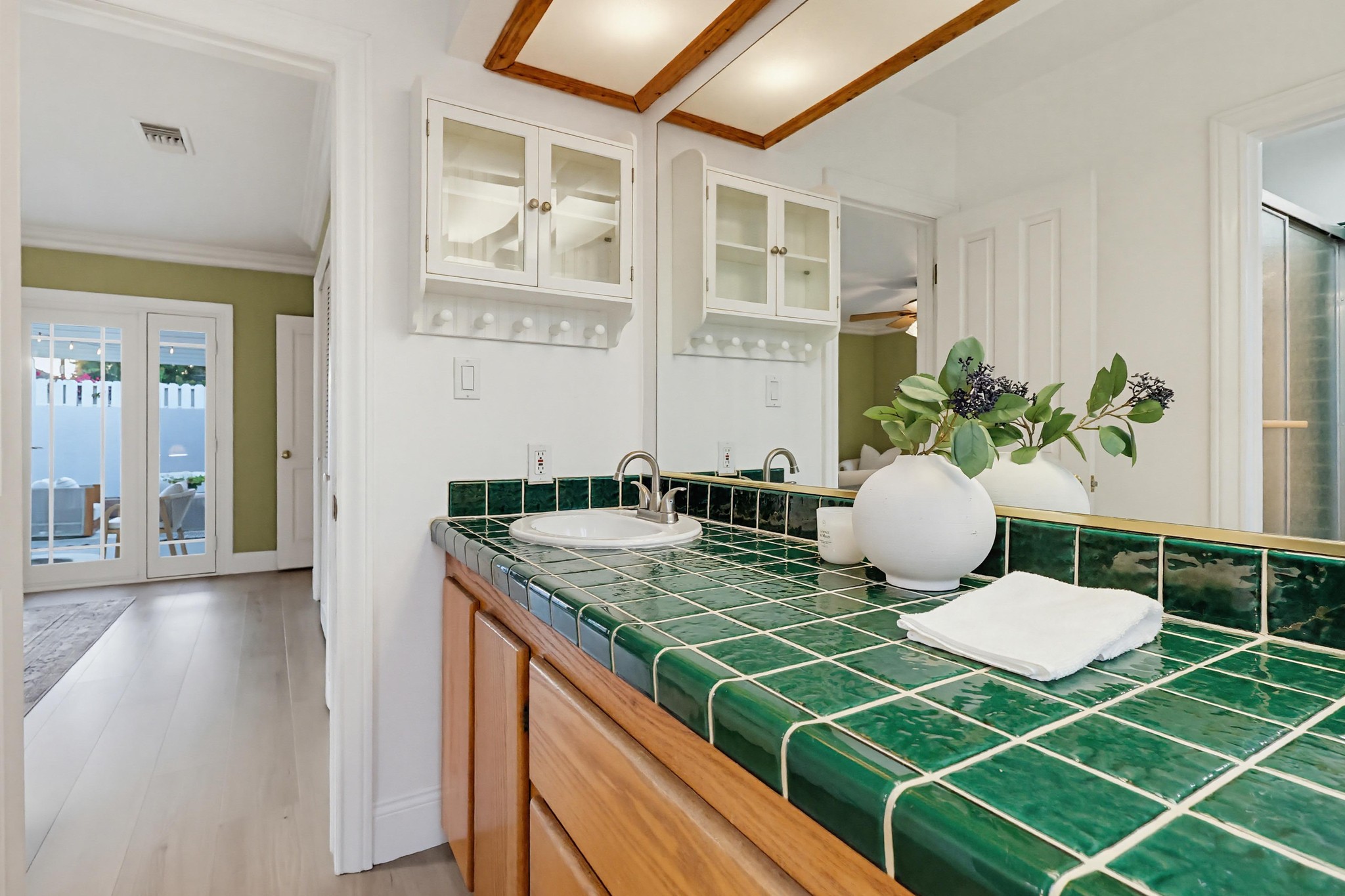 Virtual tour photo 67 of 94 for 2526 Highcliff Dr