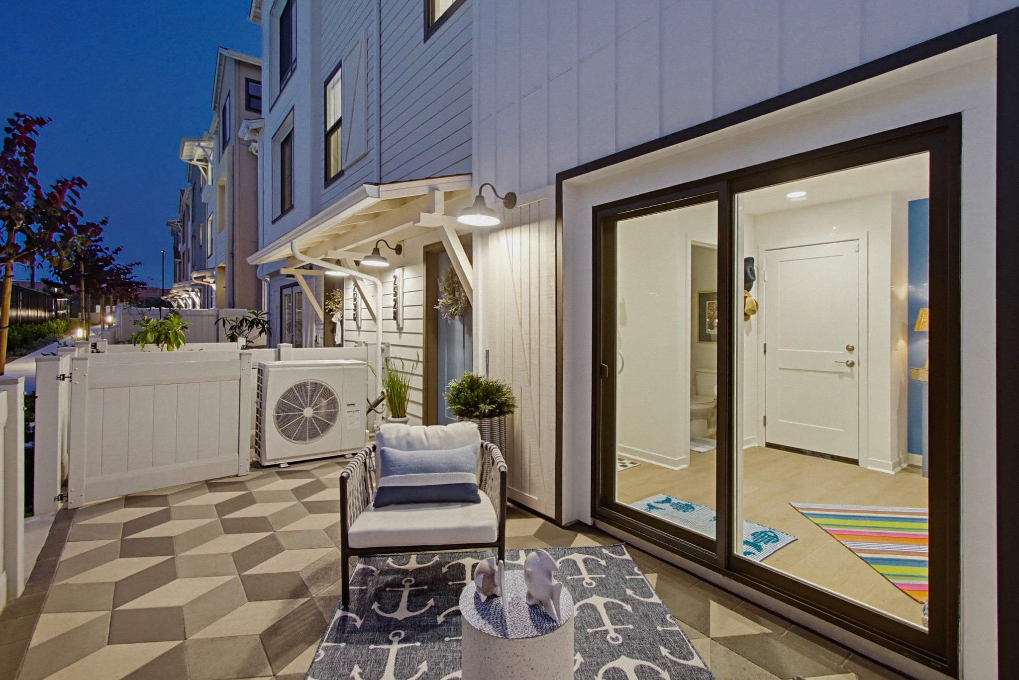 Virtual tour photo 6 of 133 for 2528 Delphinium Ln