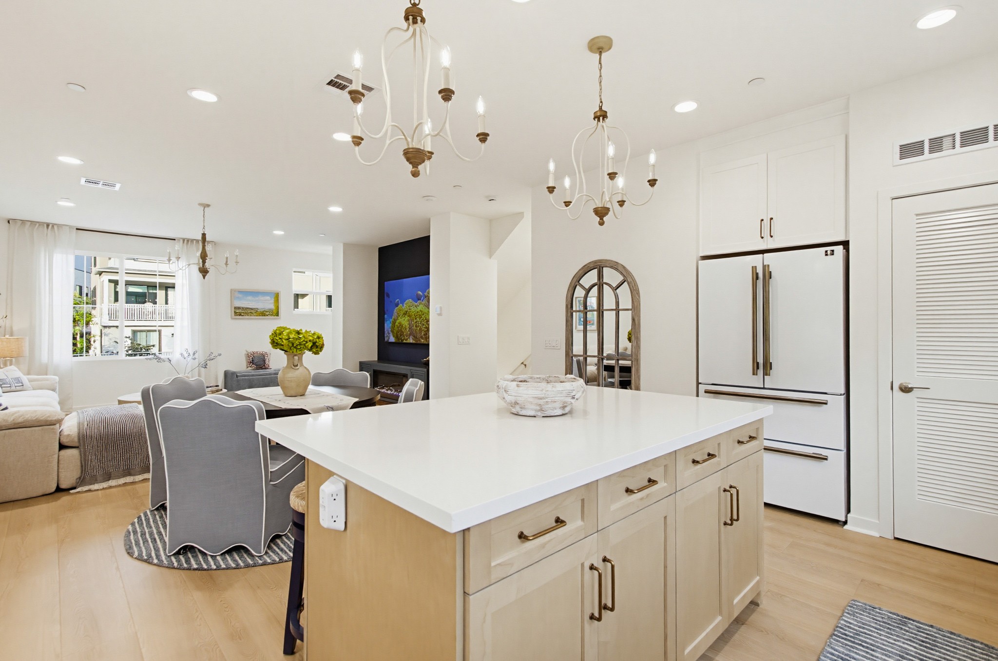 Virtual tour photo 38 of 133 for 2528 Delphinium Ln