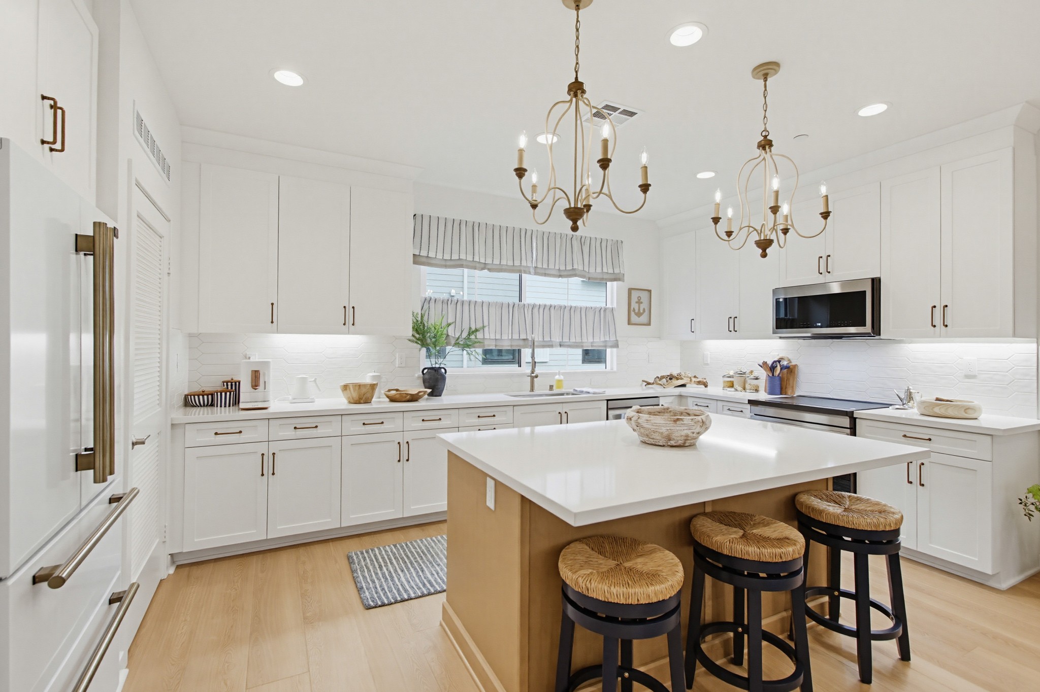 Virtual tour photo 41 of 133 for 2528 Delphinium Ln