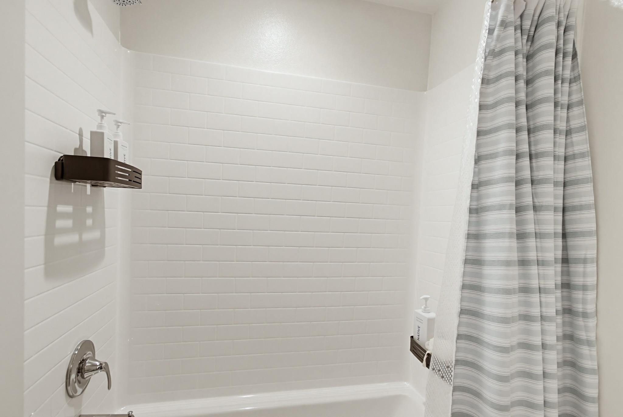Virtual tour photo 74 of 133 for 2528 Delphinium Ln
