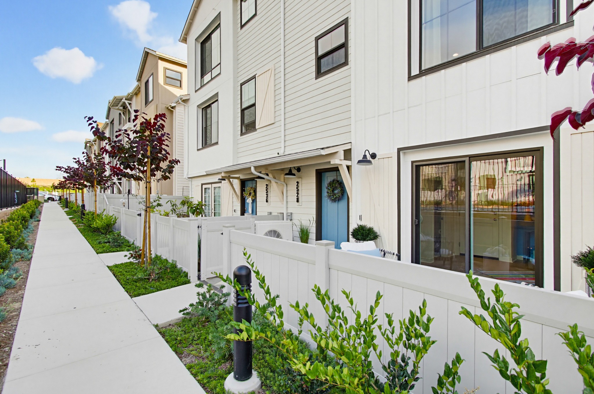 Virtual tour photo 76 of 133 for 2528 Delphinium Ln