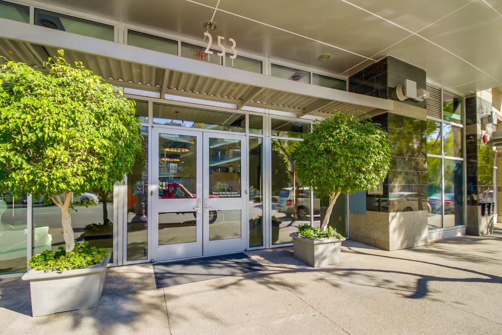 Virtual tour photo 6 of 37 for 253 10th Ave #726