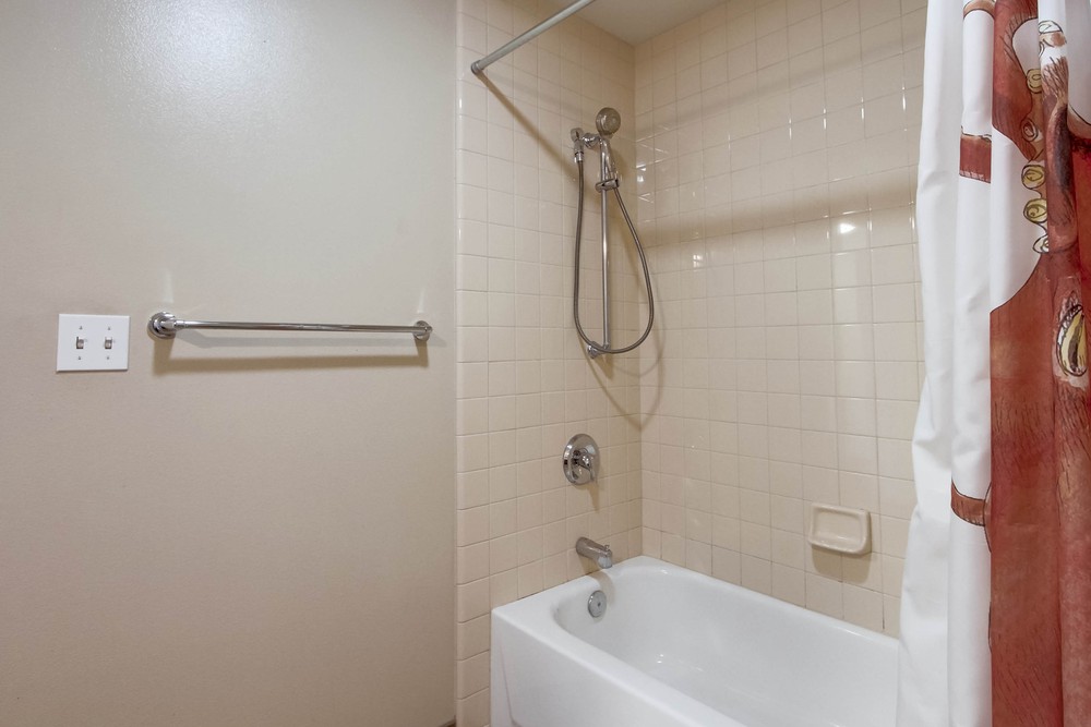 Virtual tour photo 34 of 56 for 253 Tenth Ave