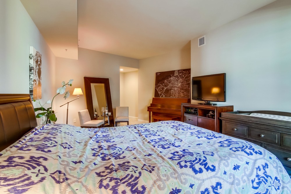 Virtual tour photo 27 of 51 for 253 Tenth Ave #420