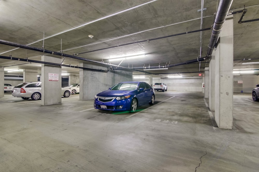 Virtual tour photo 52 of 51 for 253 Tenth Ave #420
