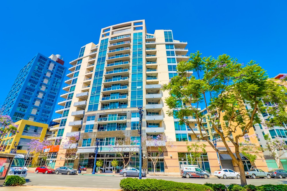 Virtual tour photo 1 of 43 for 253 Tenth Ave #734