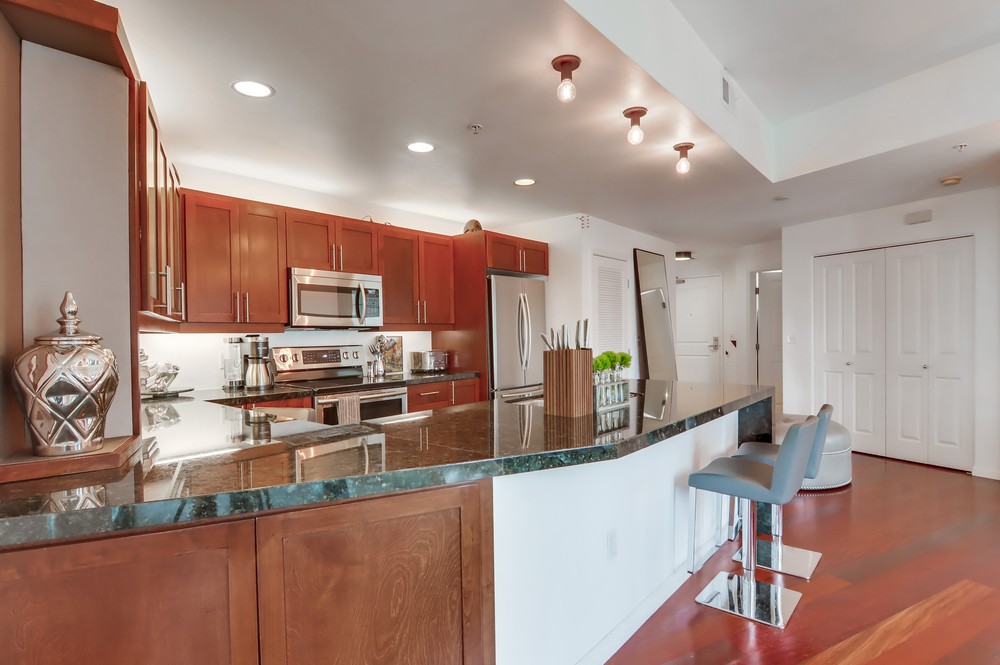 Virtual tour photo 12 of 38 for 253 Tenth Ave UNIT 1101