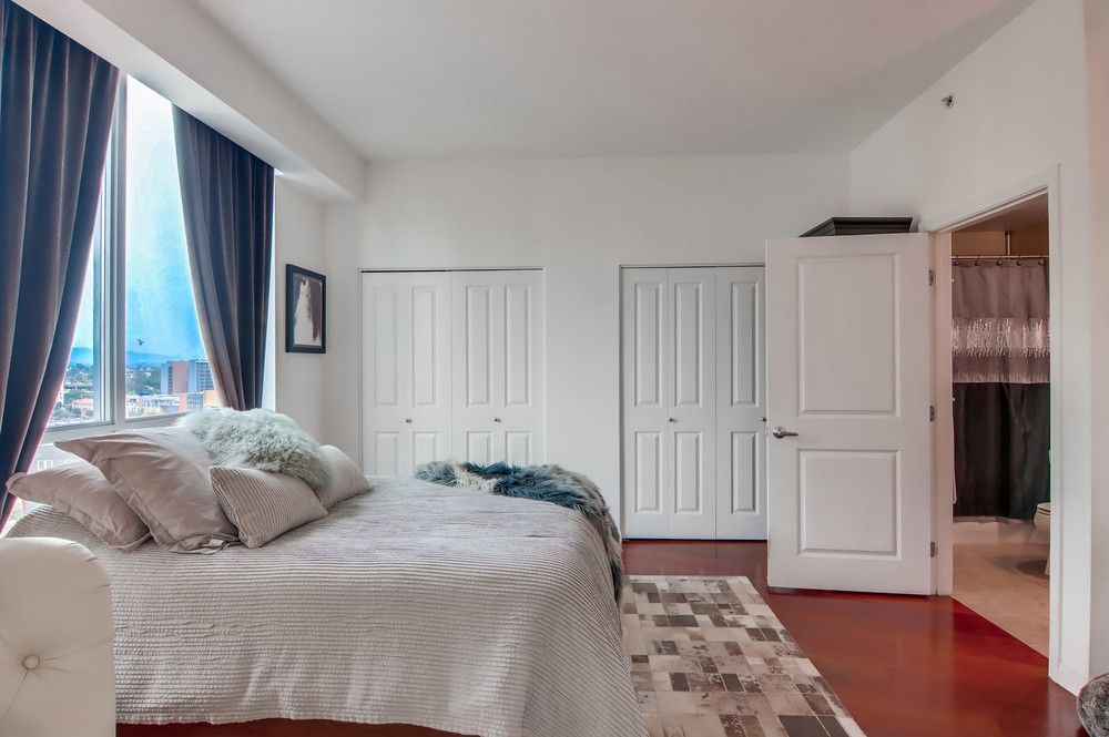 Virtual tour photo 21 of 38 for 253 Tenth Ave UNIT 1101