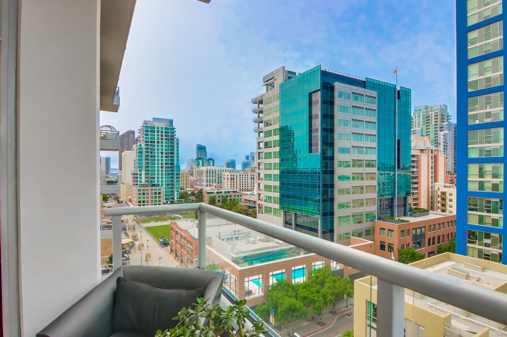 Virtual tour photo 36 of 38 for 253 Tenth Ave UNIT 1101
