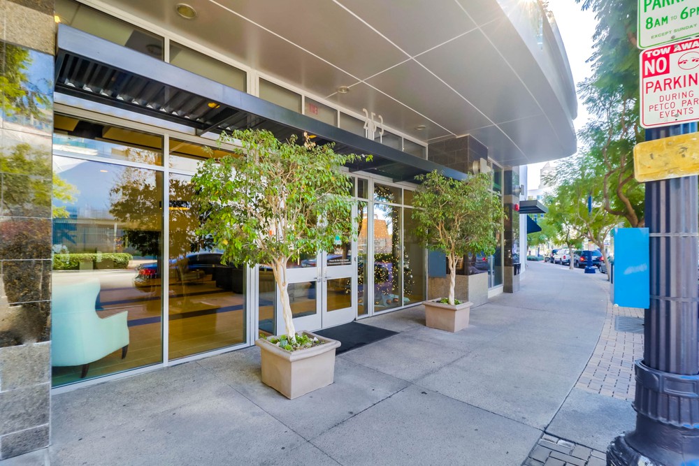 Virtual tour photo 4 of 20 for 253 Tenth Ave UNIT 228