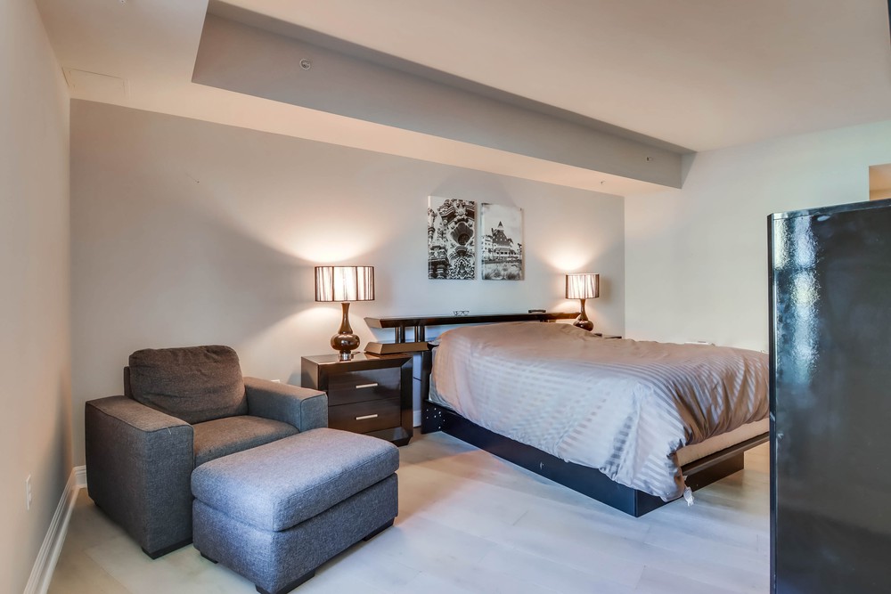 Virtual tour photo 15 of 30 for 253 Tenth Ave UNIT 420