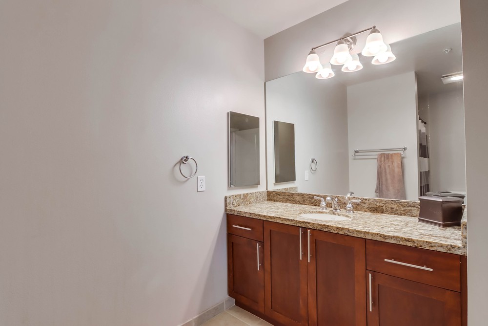 Virtual tour photo 22 of 30 for 253 Tenth Ave UNIT 420