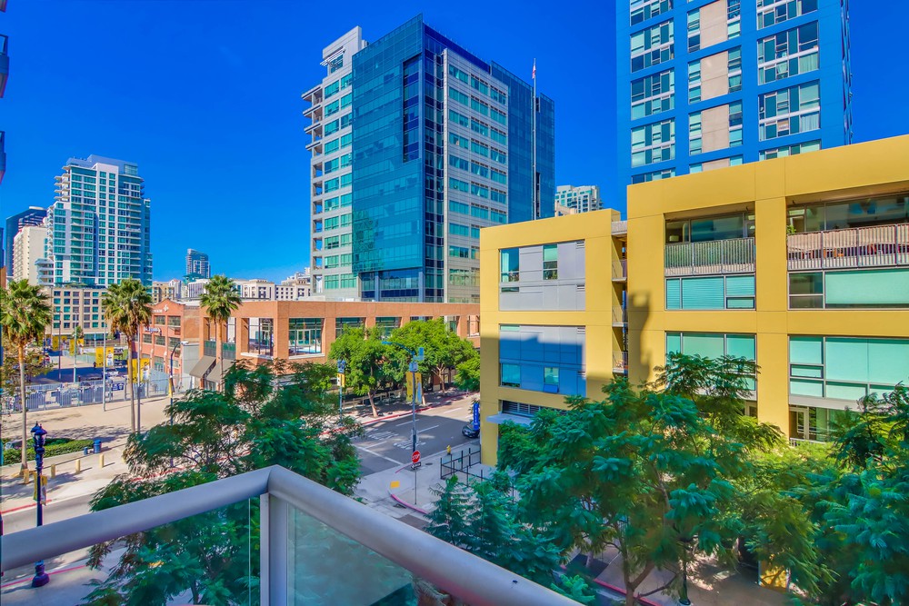 Virtual tour photo 29 of 30 for 253 Tenth Ave UNIT 420