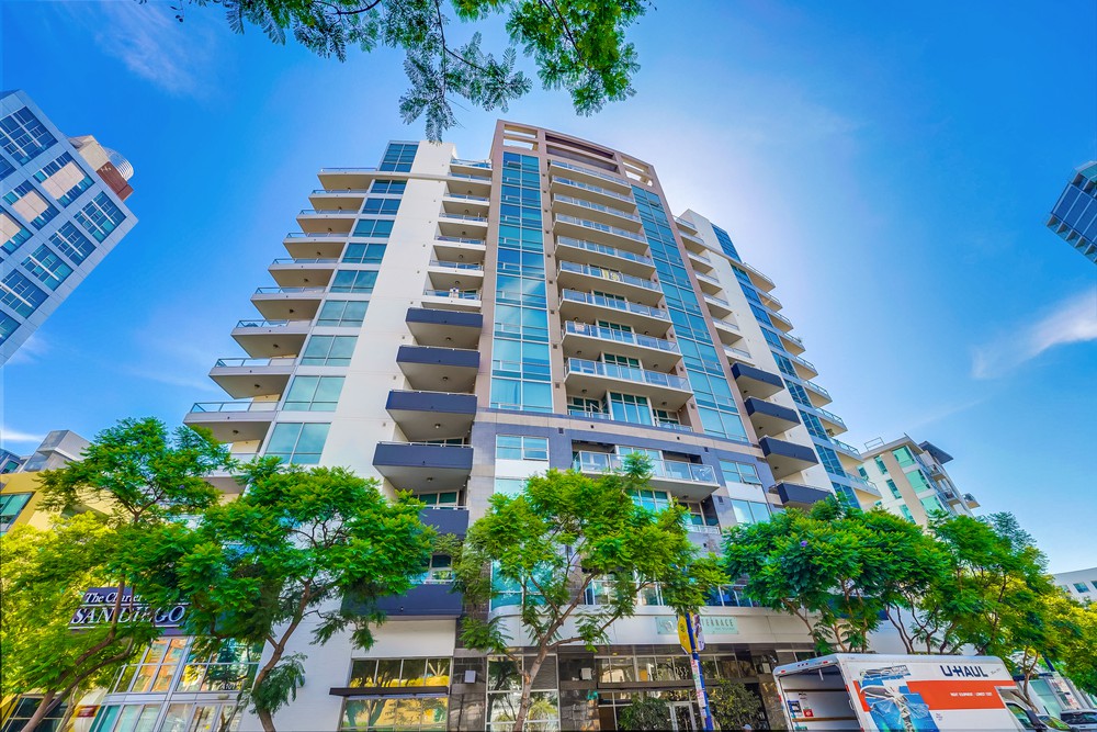Virtual tour photo 1 of 35 for 253 Tenth Ave UNIT 433