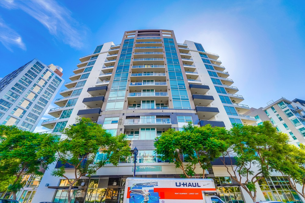 Virtual tour photo 3 of 35 for 253 Tenth Ave UNIT 433