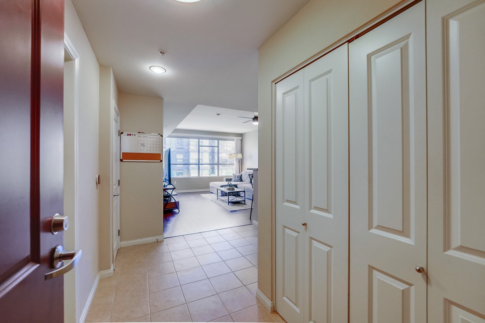 Virtual tour photo 4 of 35 for 253 Tenth Ave UNIT 433