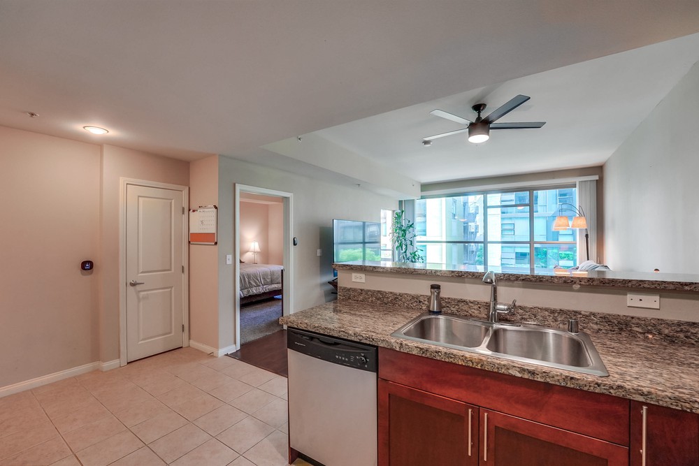 Virtual tour photo 22 of 35 for 253 Tenth Ave UNIT 433