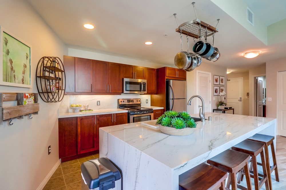 Virtual tour photo 10 of 45 for 253 Tenth Ave UNIT 520
