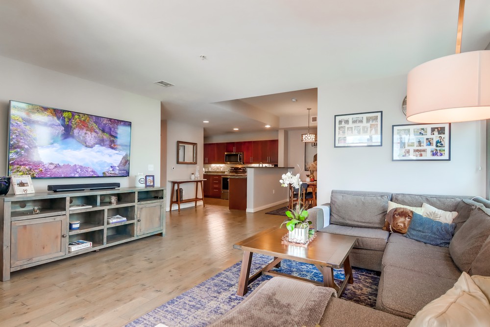 Virtual tour photo 7 of 54 for 253 Tenth Ave UNIT 732