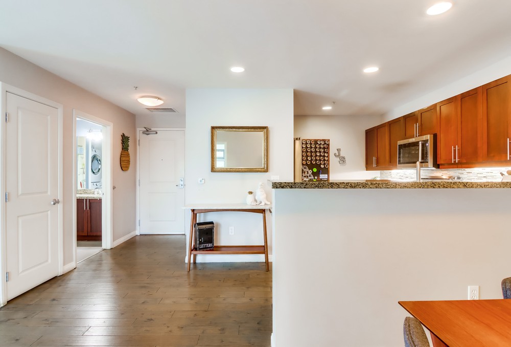 Virtual tour photo 19 of 54 for 253 Tenth Ave UNIT 732