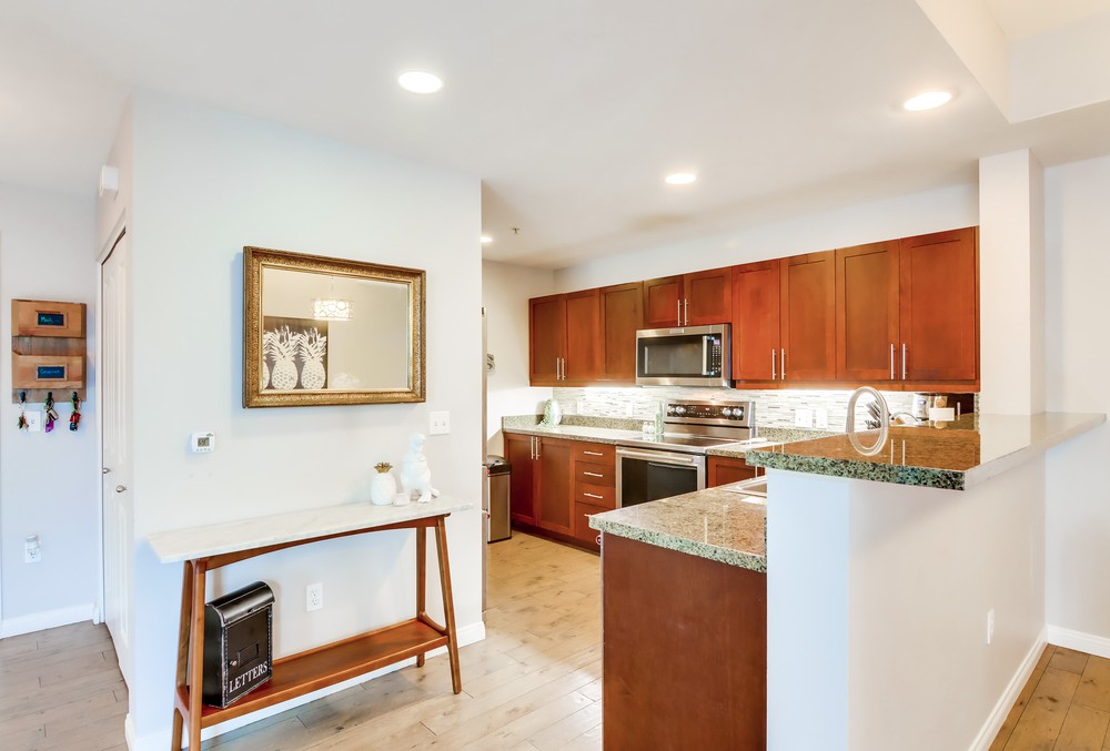 Virtual tour photo 20 of 54 for 253 Tenth Ave UNIT 732