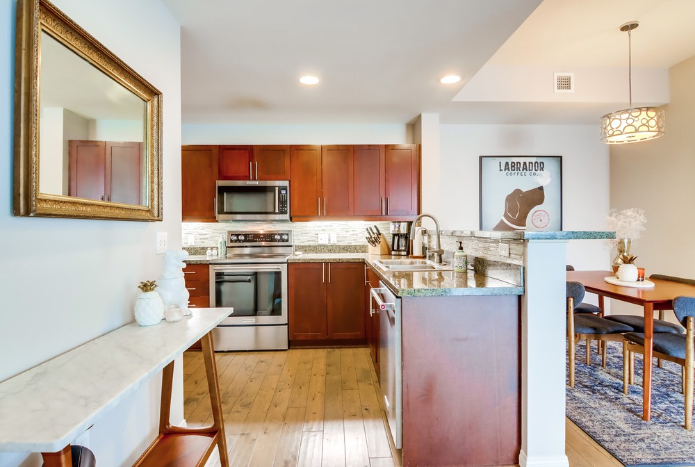 Virtual tour photo 22 of 54 for 253 Tenth Ave UNIT 732