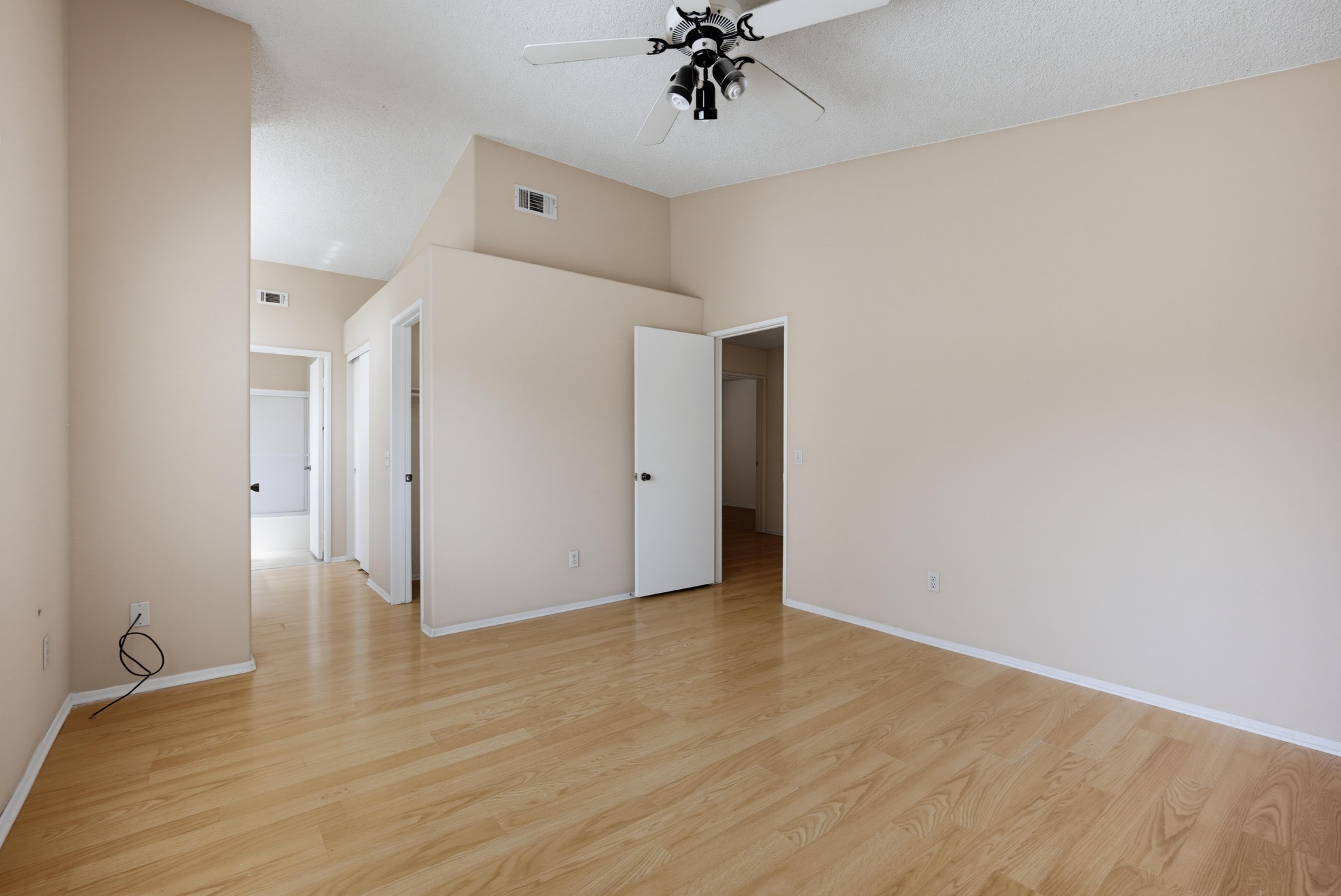 Virtual tour photo 32 of 55 for 25303 Copperleaf Ct