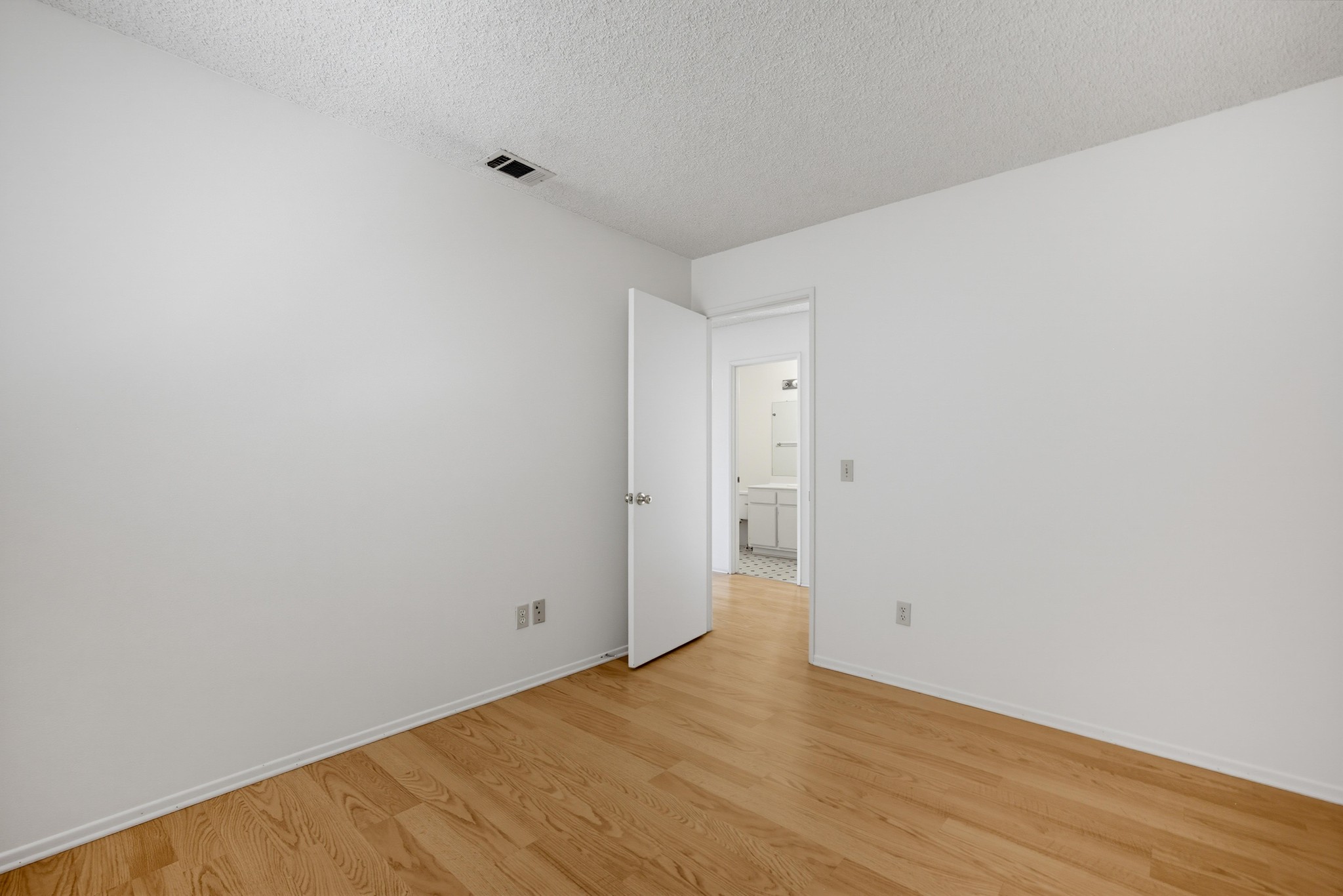 Virtual tour photo 36 of 55 for 25303 Copperleaf Ct