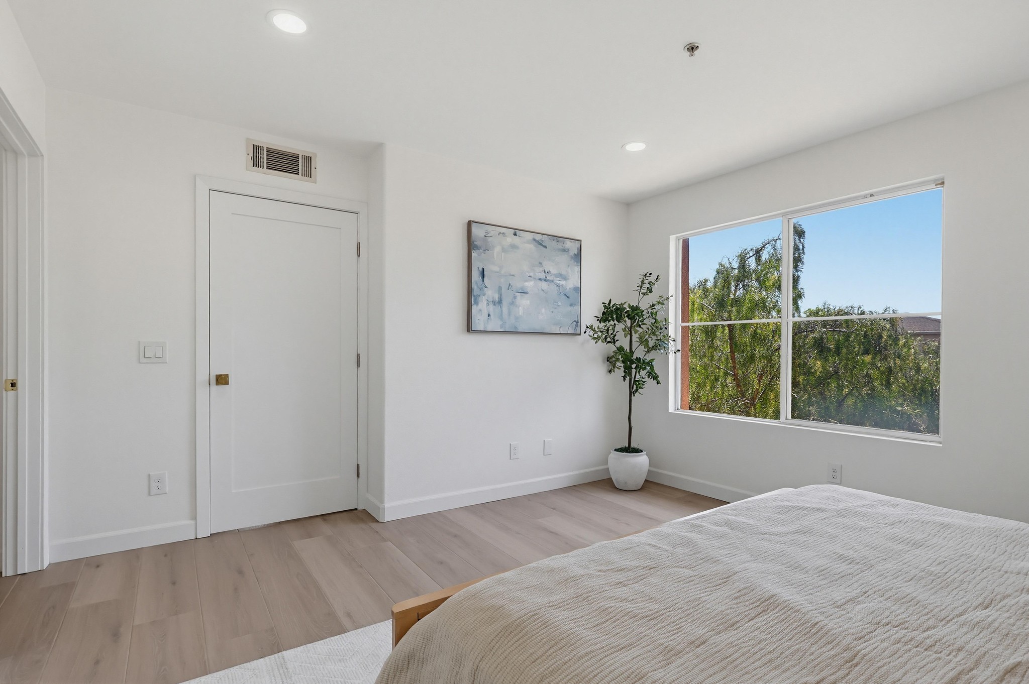 Virtual tour photo 70 of 85 for 25332 Baycrest Ct a