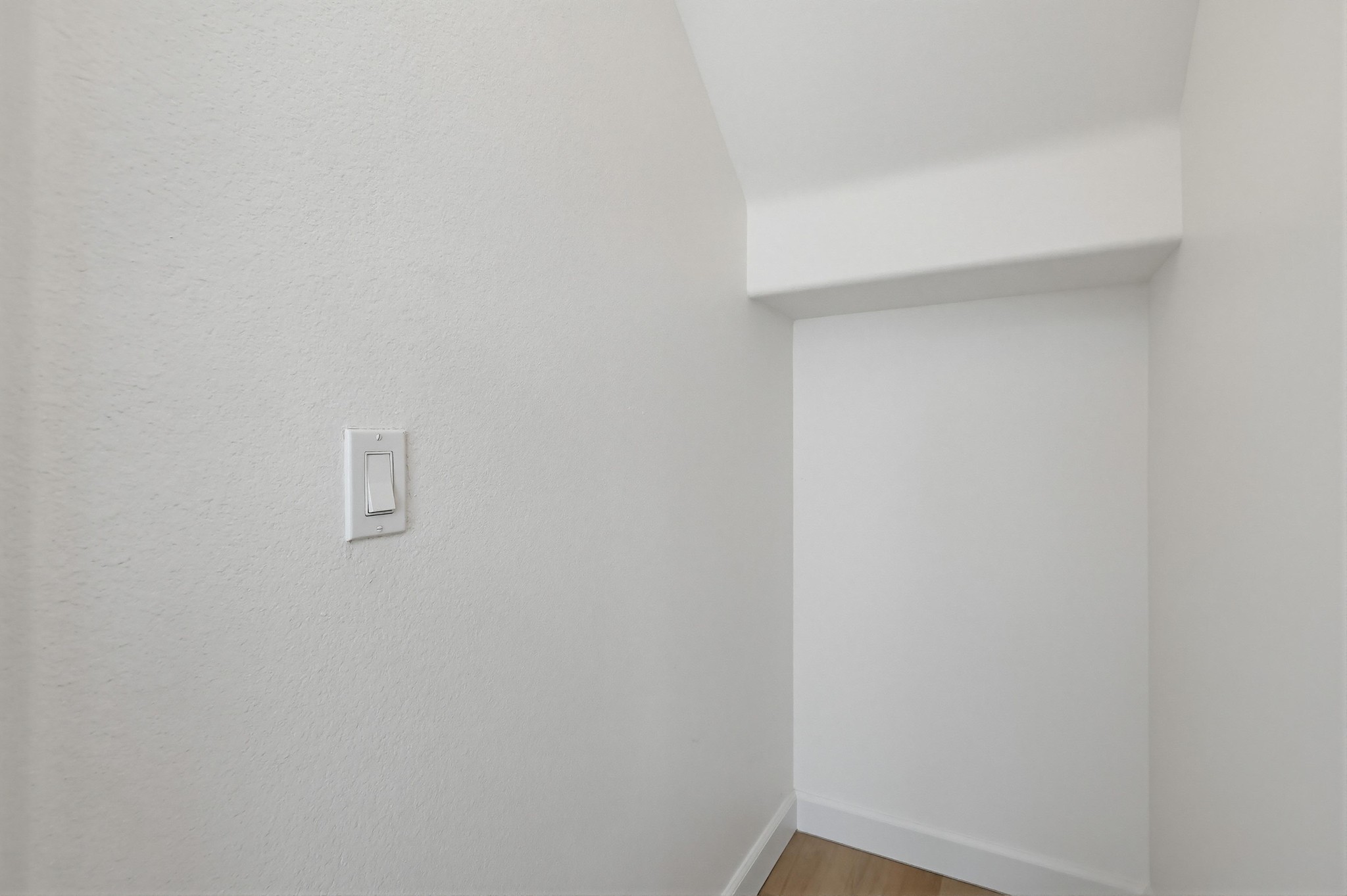 Virtual tour photo 76 of 85 for 25332 Baycrest Ct a