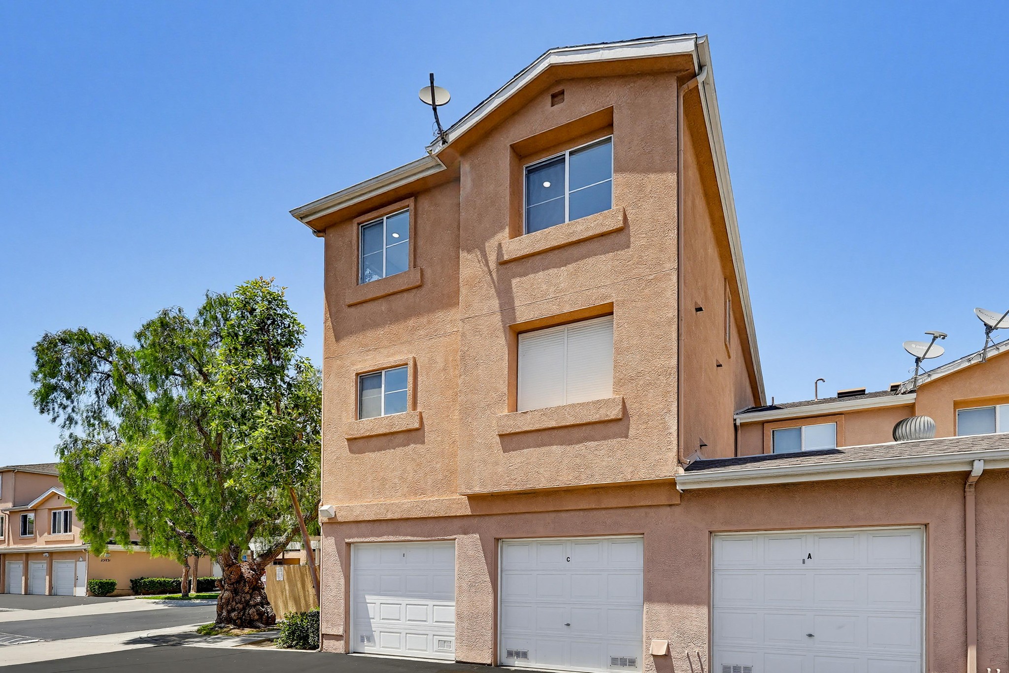Virtual tour photo 83 of 85 for 25332 Baycrest Ct a